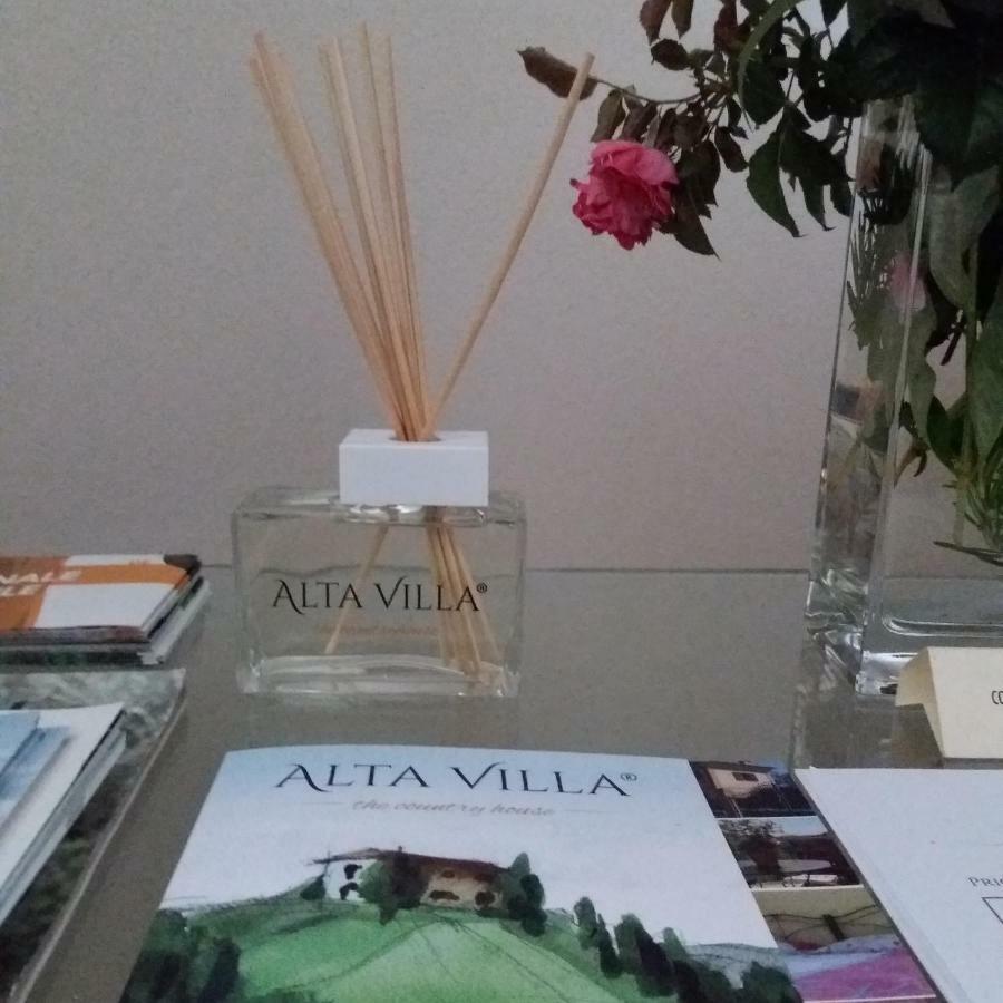 Alta Villa The Countryhouse Adults Only Boutique Bnb Vigliano d'Asti Exterior foto