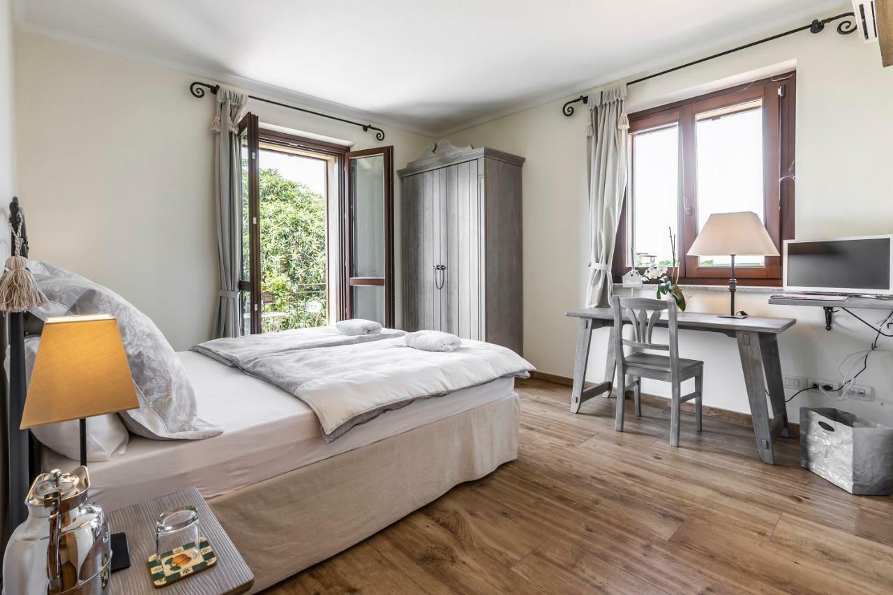 Alta Villa The Countryhouse Adults Only Boutique Bnb Vigliano d'Asti Exterior foto
