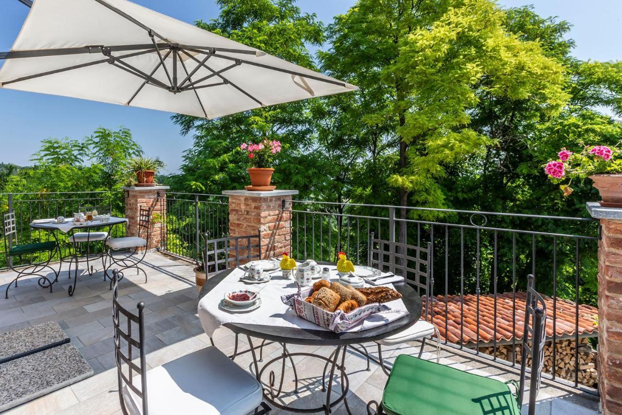 Alta Villa The Countryhouse Adults Only Boutique Bnb Vigliano d'Asti Exterior foto
